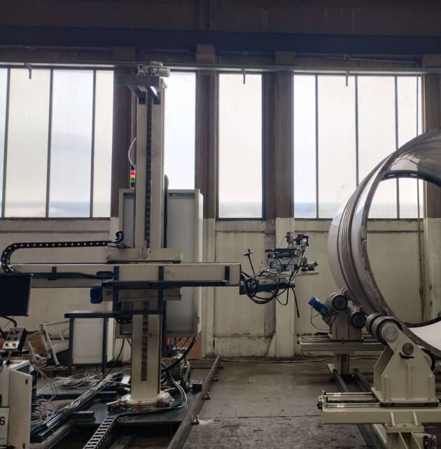 Half pipe manipulator